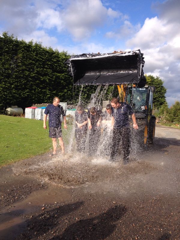 Ice Bucket 10